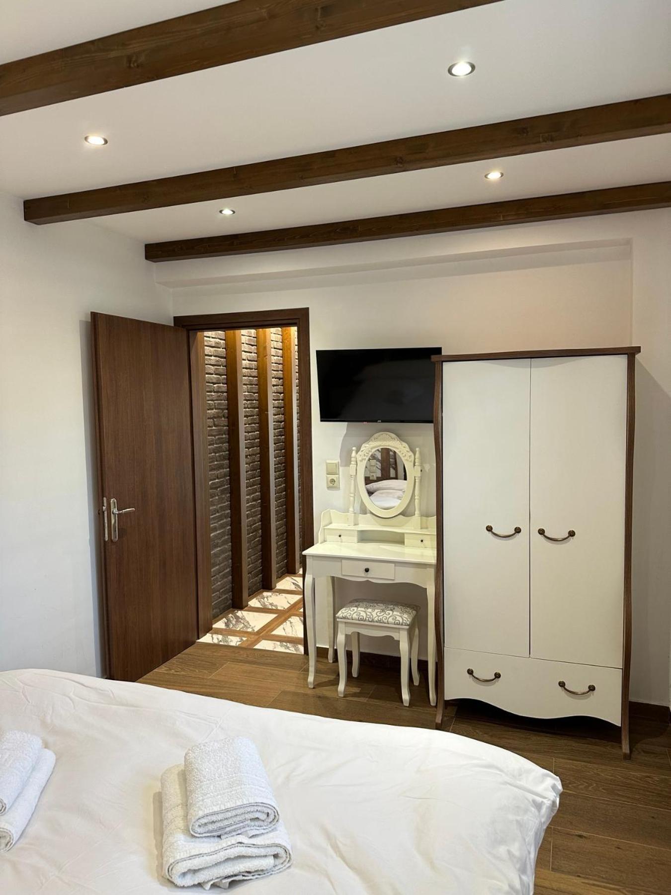 Erietta-Agapi #1 Appartement Kalampáka Buitenkant foto