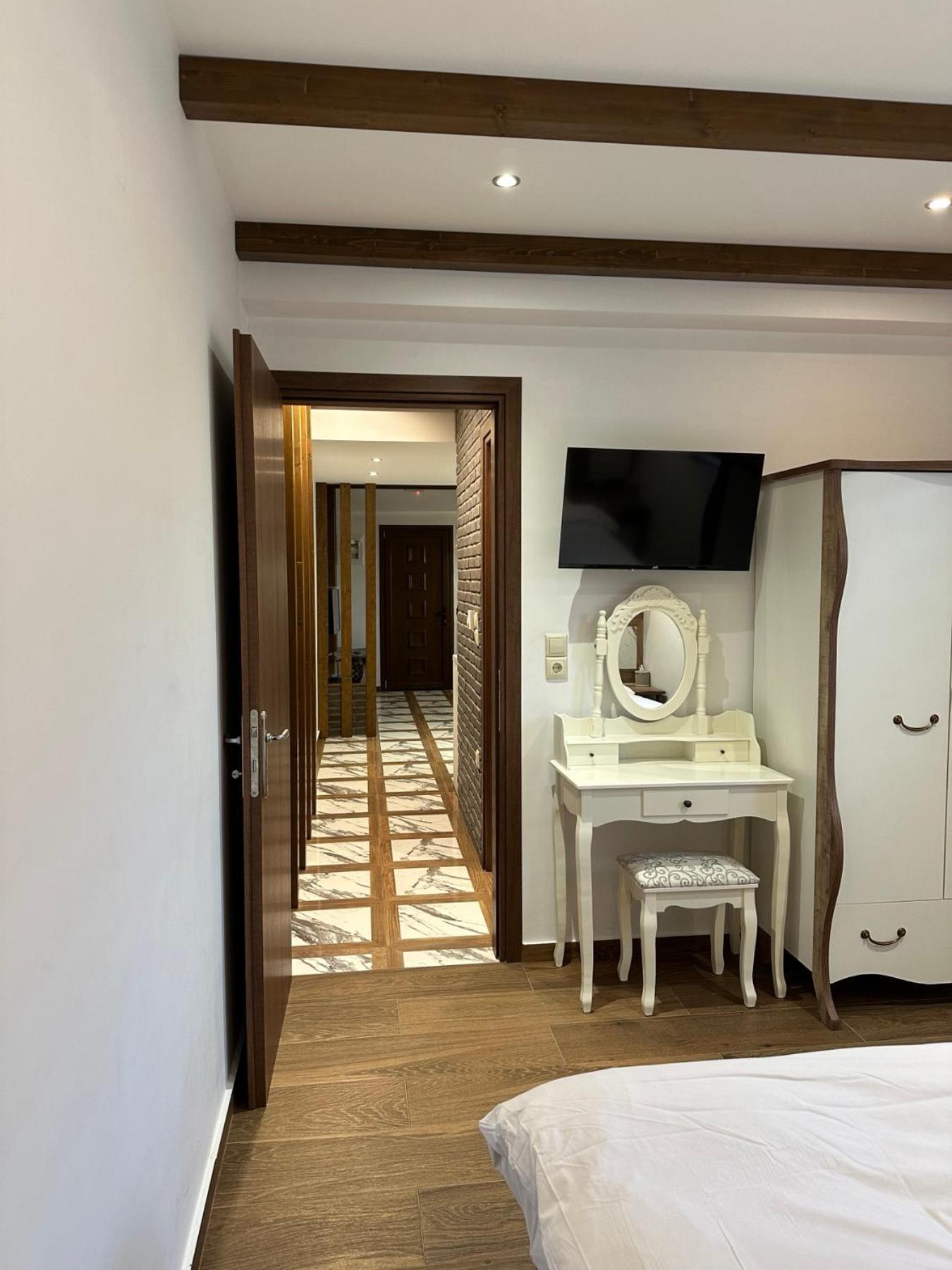 Erietta-Agapi #1 Appartement Kalampáka Buitenkant foto